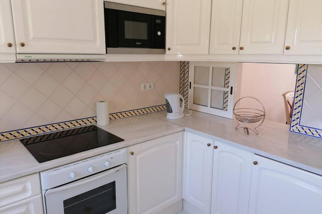 Luxury Modern T2 Ocean View - Free Parking - Pool Apartment Alvor Exterior photo